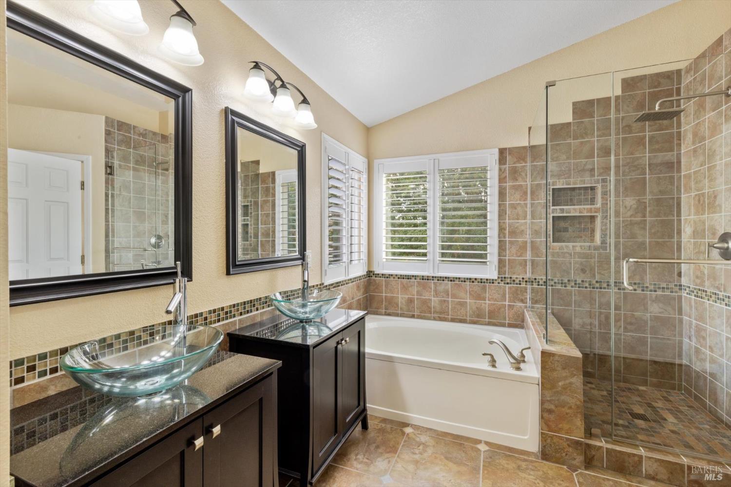 Detail Gallery Image 41 of 72 For 918 Moonstone Ct, Vacaville,  CA 95687 - 4 Beds | 3 Baths