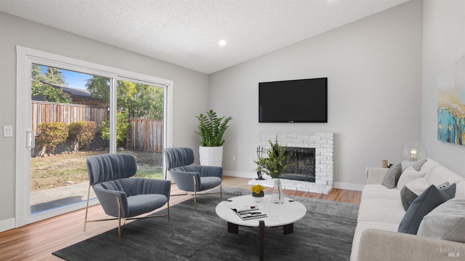 Detail Gallery Image 11 of 37 For 2353 Hood Ct, Santa Rosa,  CA 95401 - 4 Beds | 2 Baths