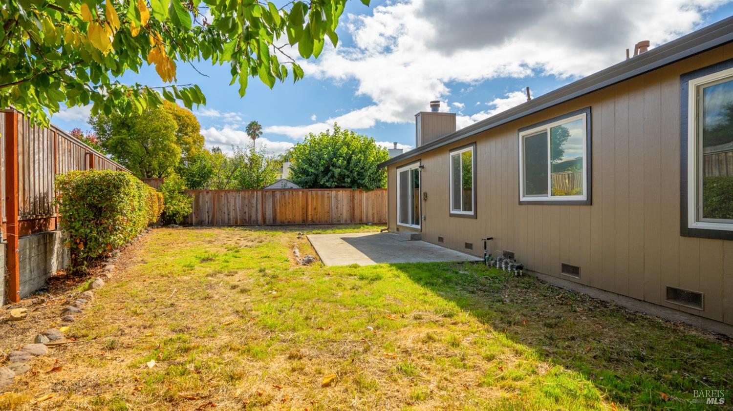 Detail Gallery Image 36 of 37 For 2353 Hood Ct, Santa Rosa,  CA 95401 - 4 Beds | 2 Baths