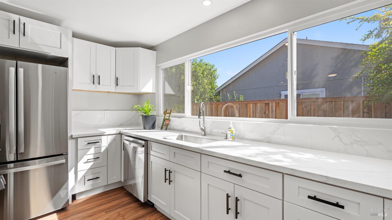 Detail Gallery Image 7 of 37 For 2353 Hood Ct, Santa Rosa,  CA 95401 - 4 Beds | 2 Baths