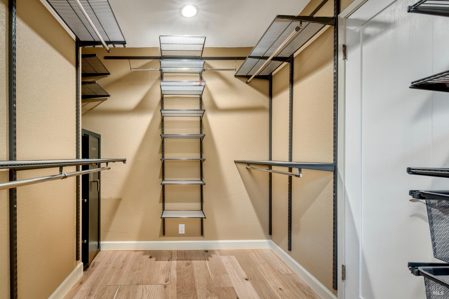 Detail Gallery Image 15 of 28 For 133 Montego Key, Novato,  CA 94949 - 3 Beds | 3 Baths