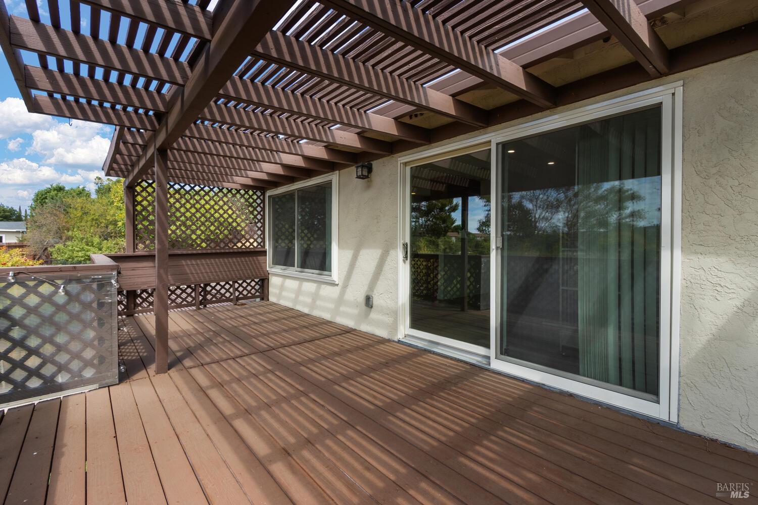 Detail Gallery Image 27 of 59 For 407 Rinconada Ct, Benicia,  CA 94510 - – Beds | – Baths