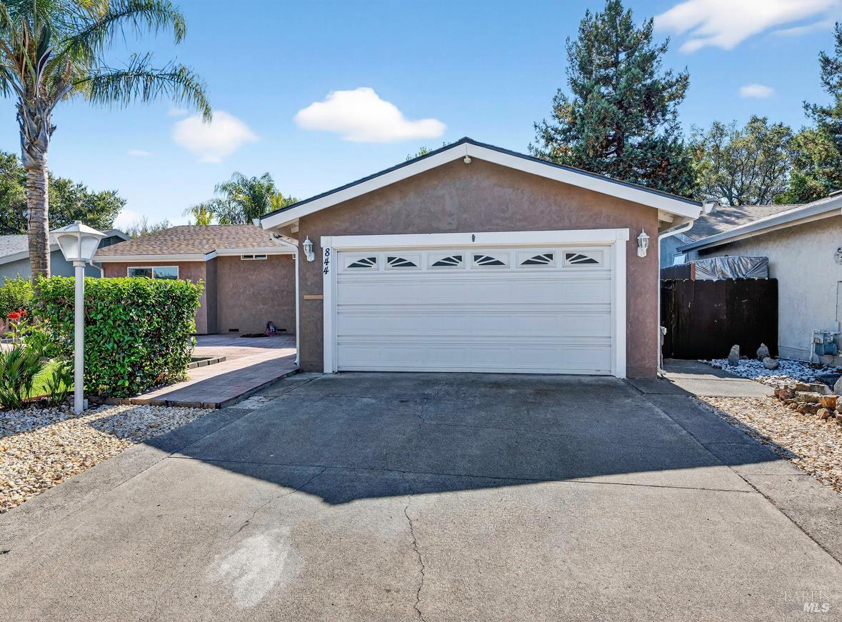 Detail Gallery Image 50 of 51 For 844 Cedarwood Ln, Petaluma,  CA 94954 - 4 Beds | 2 Baths