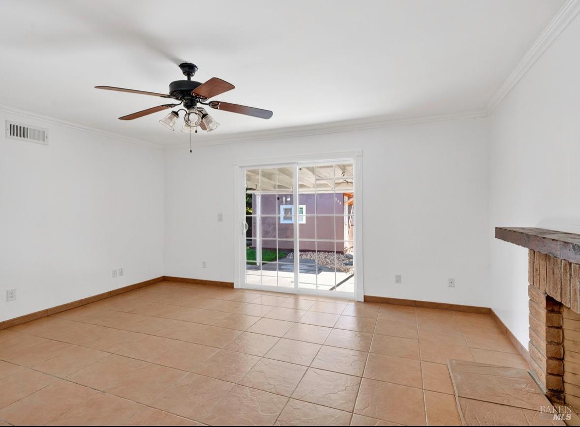 Detail Gallery Image 39 of 51 For 844 Cedarwood Ln, Petaluma,  CA 94954 - 4 Beds | 2 Baths