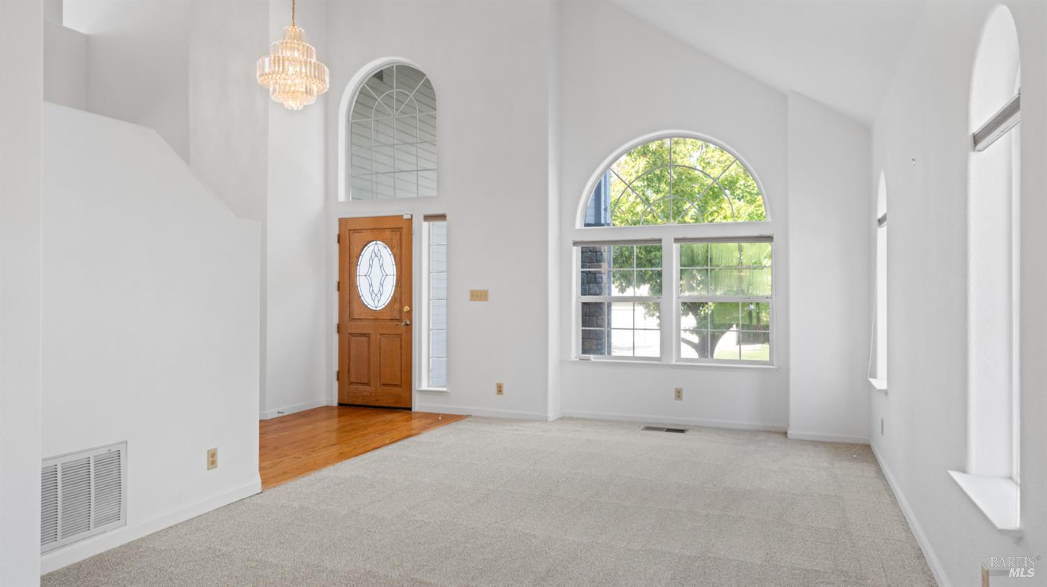 Detail Gallery Image 10 of 61 For 2133 Hillridge Dr, Fairfield,  CA 94534 - 4 Beds | 2/1 Baths