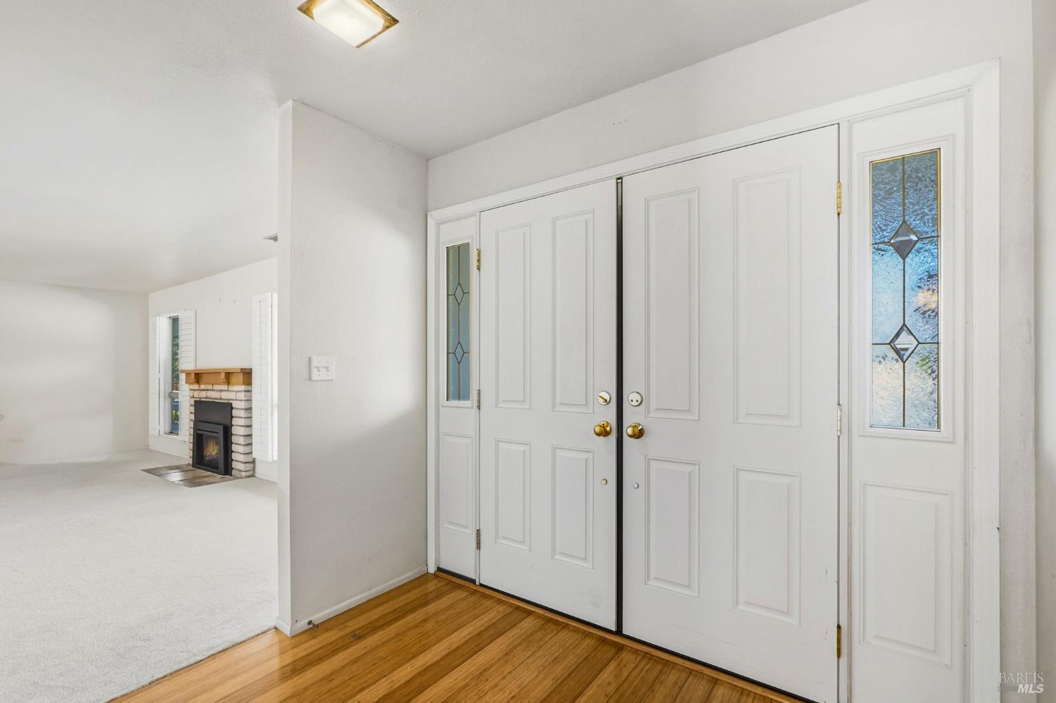 Detail Gallery Image 4 of 18 For 316 Green Field Cir, Santa Rosa,  CA 95409 - 2 Beds | 2 Baths