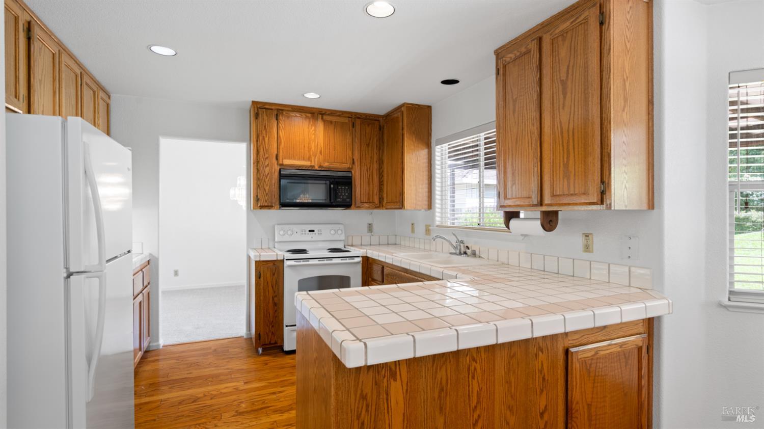 Detail Gallery Image 15 of 61 For 2133 Hillridge Dr, Fairfield,  CA 94534 - 4 Beds | 2/1 Baths