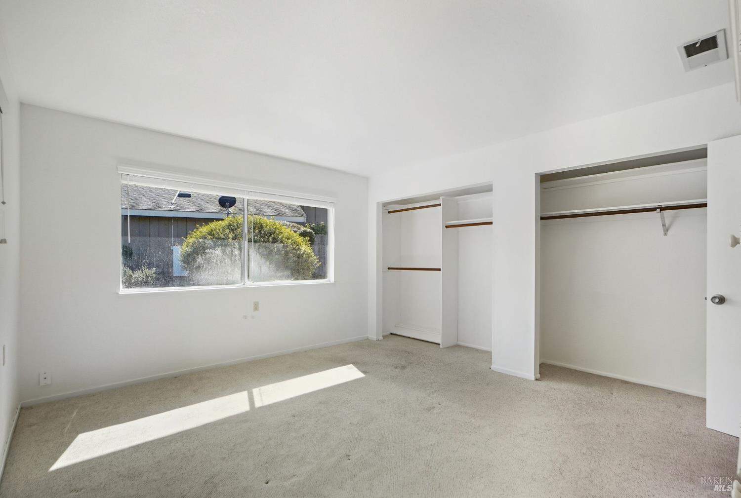 Detail Gallery Image 10 of 18 For 316 Green Field Cir, Santa Rosa,  CA 95409 - 2 Beds | 2 Baths