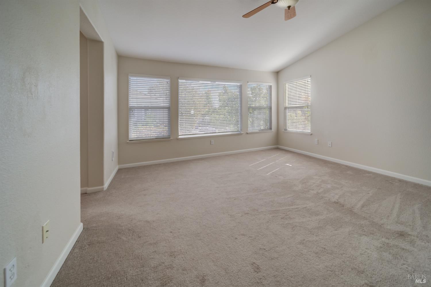 Detail Gallery Image 20 of 41 For 5210 Palladio Way, Fairfield,  CA 94534 - 4 Beds | 2/1 Baths