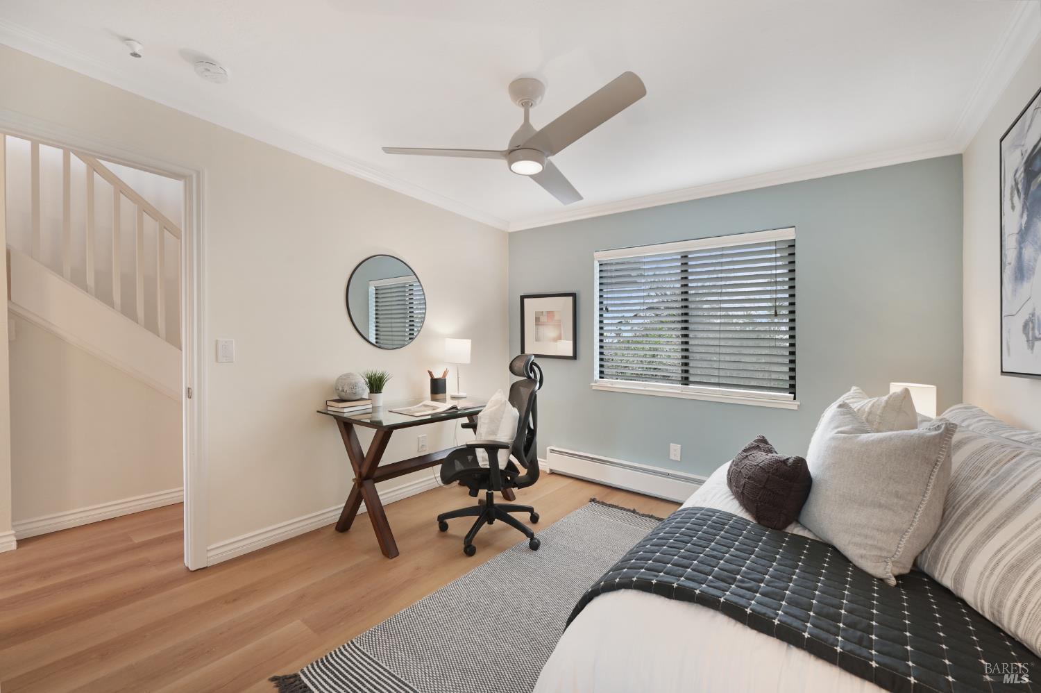 Detail Gallery Image 23 of 34 For 60 Marinero Cir, Tiburon,  CA 94920 - 2 Beds | 2/1 Baths