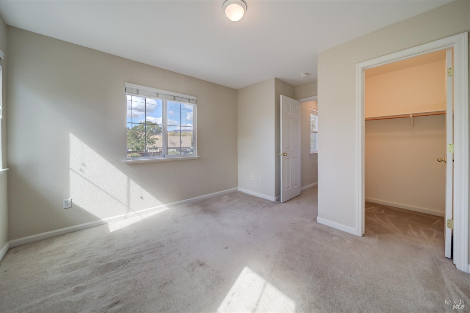 Detail Gallery Image 33 of 41 For 5210 Palladio Way, Fairfield,  CA 94534 - 4 Beds | 2/1 Baths