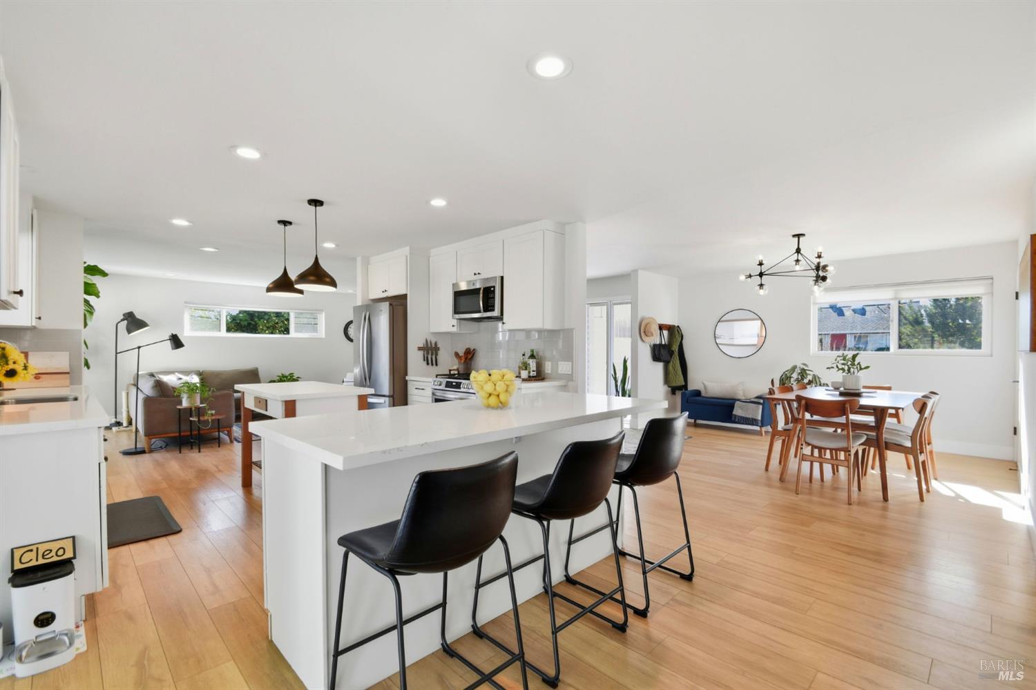 Detail Gallery Image 16 of 47 For 3553 Fir Dr, Santa Rosa,  CA 95405 - 4 Beds | 2 Baths