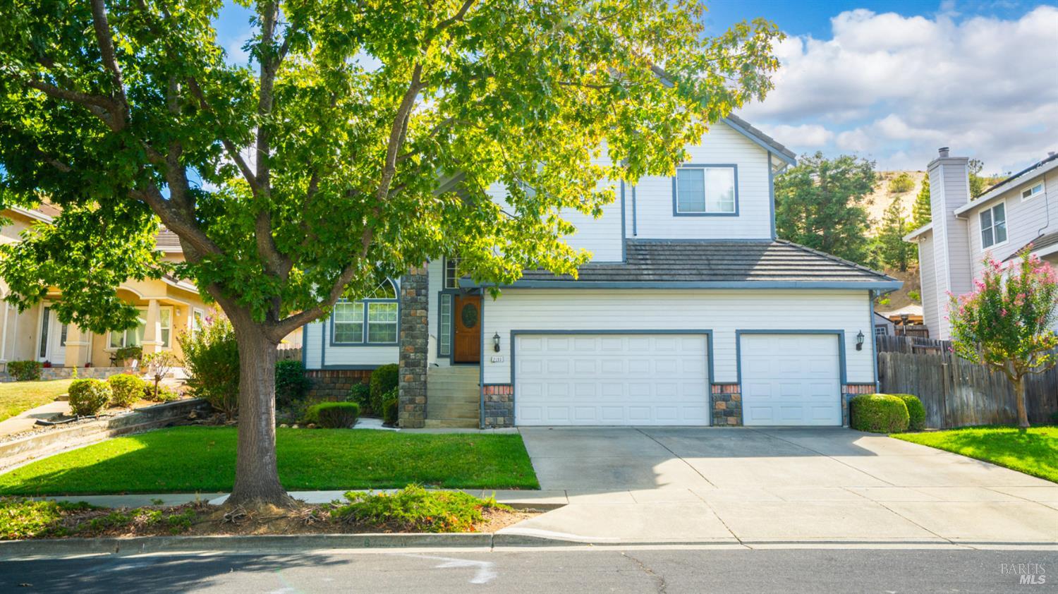 Detail Gallery Image 3 of 61 For 2133 Hillridge Dr, Fairfield,  CA 94534 - 4 Beds | 2/1 Baths