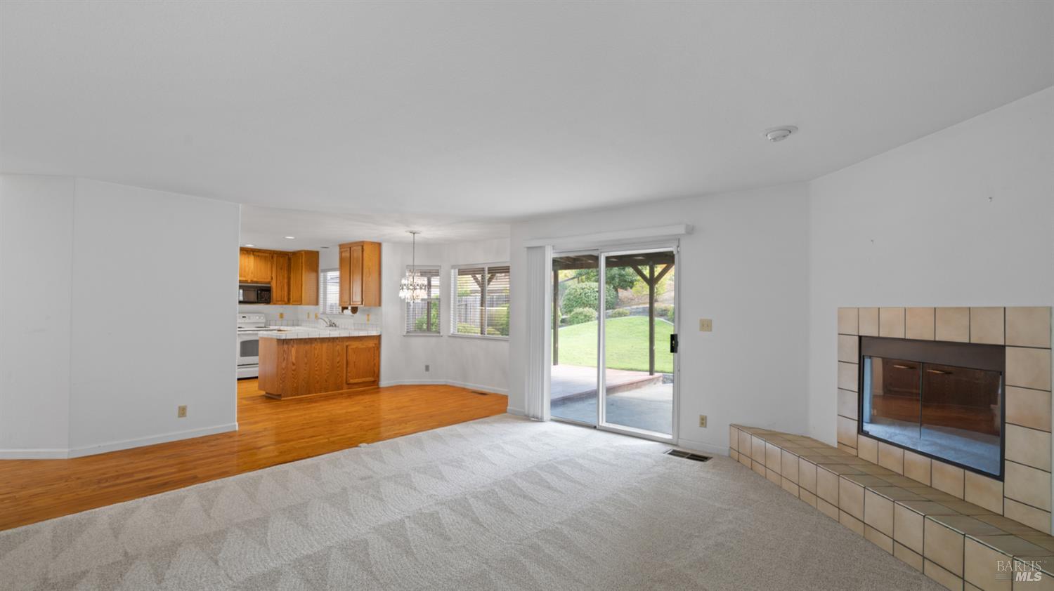 Detail Gallery Image 21 of 61 For 2133 Hillridge Dr, Fairfield,  CA 94534 - 4 Beds | 2/1 Baths