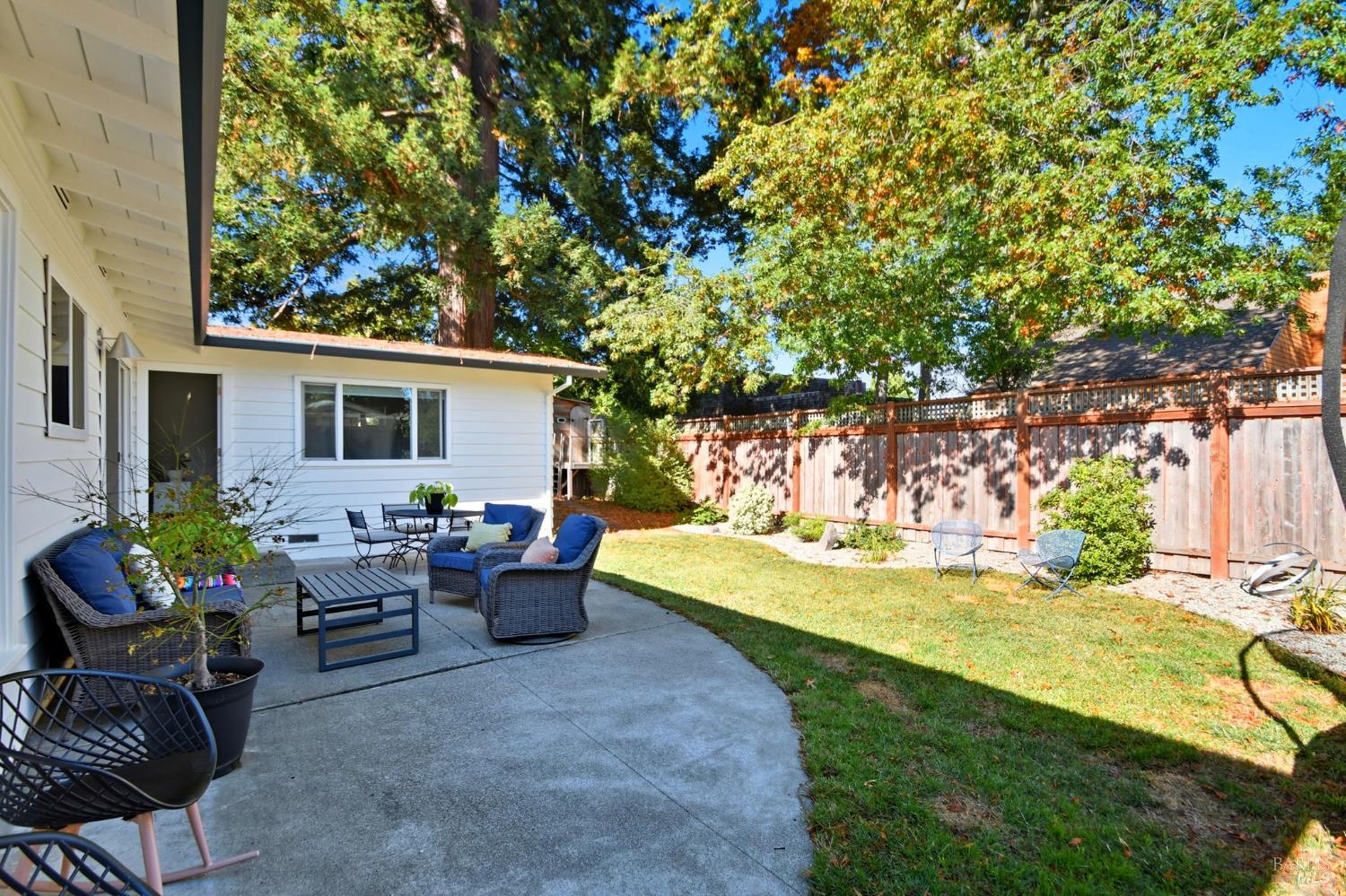 Detail Gallery Image 37 of 47 For 3553 Fir Dr, Santa Rosa,  CA 95405 - 4 Beds | 2 Baths