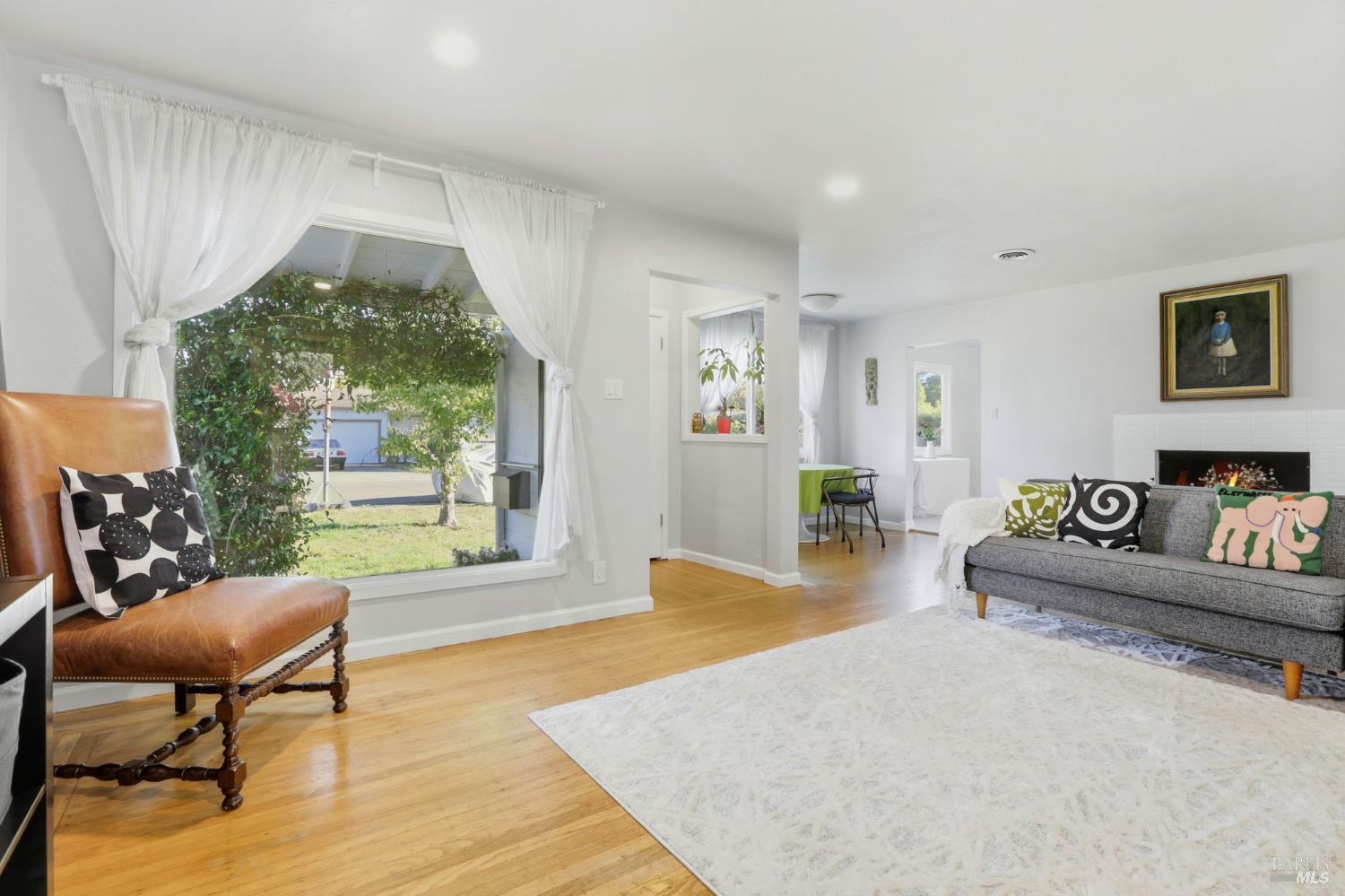 Detail Gallery Image 7 of 38 For 840 Wilmac Ave, Novato,  CA 94947 - 3 Beds | 2 Baths