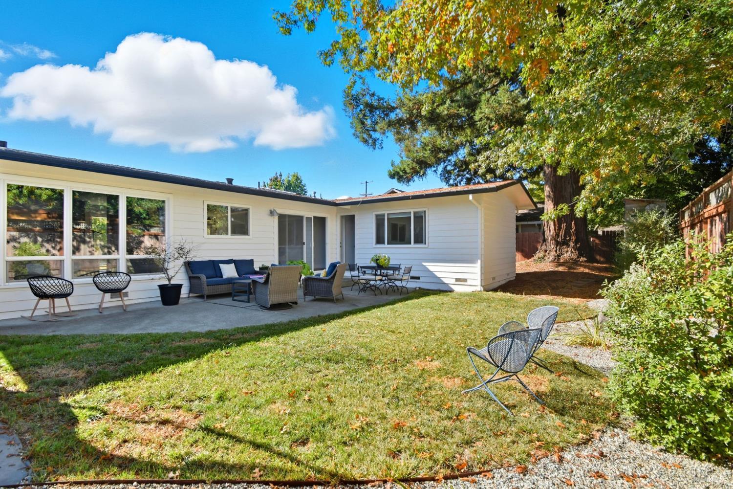 Detail Gallery Image 39 of 47 For 3553 Fir Dr, Santa Rosa,  CA 95405 - 4 Beds | 2 Baths