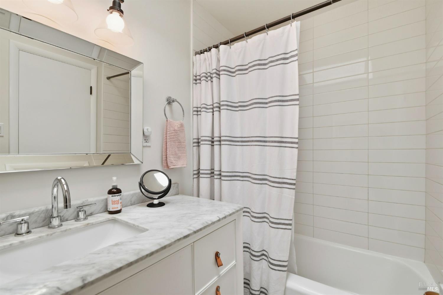 Detail Gallery Image 29 of 47 For 3553 Fir Dr, Santa Rosa,  CA 95405 - 4 Beds | 2 Baths