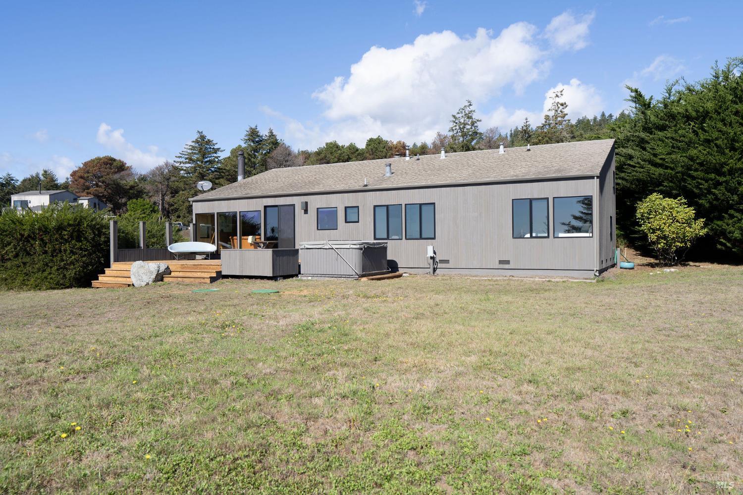 Detail Gallery Image 4 of 60 For 39271 Pacific Reach Rd, The Sea Ranch,  CA 95497 - 2 Beds | 2 Baths