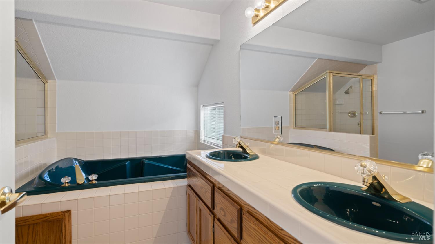 Detail Gallery Image 32 of 61 For 2133 Hillridge Dr, Fairfield,  CA 94534 - 4 Beds | 2/1 Baths