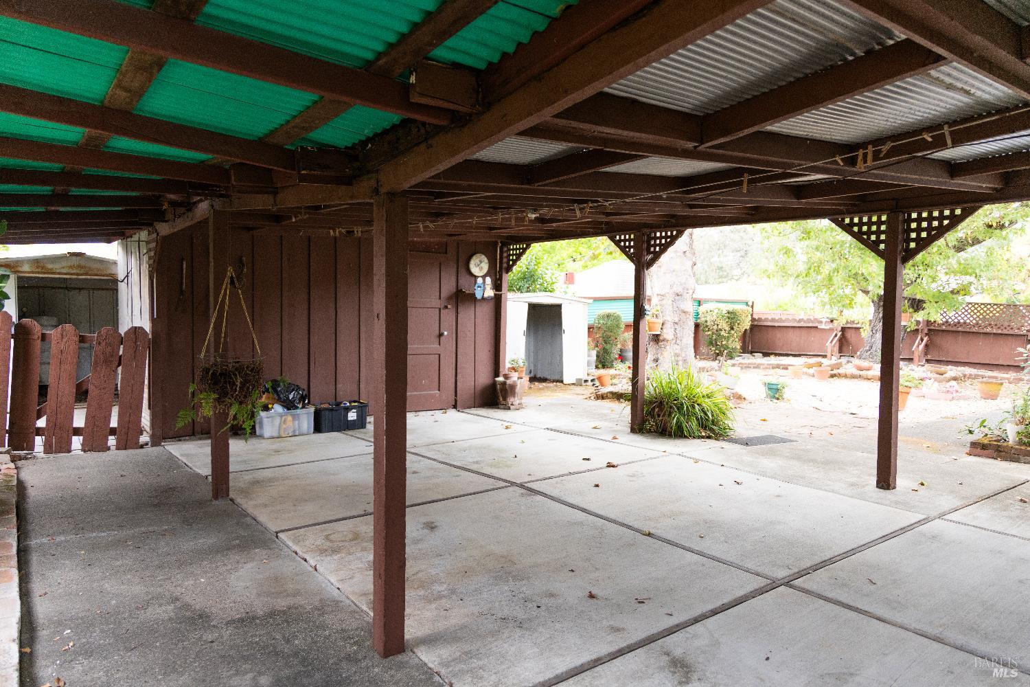 Detail Gallery Image 14 of 21 For 2387 Meyers Dr, Santa Rosa,  CA 95403 - 3 Beds | 1 Baths