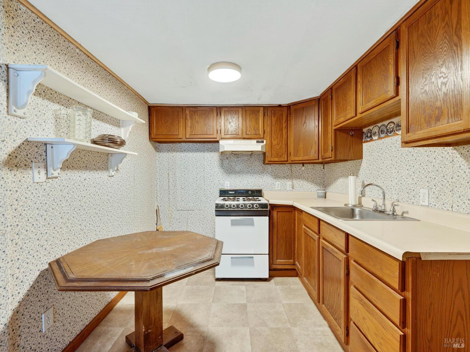 Detail Gallery Image 24 of 32 For 65235 Hwy 271 Hwy, Leggett,  CA 95585 - 3 Beds | 2 Baths