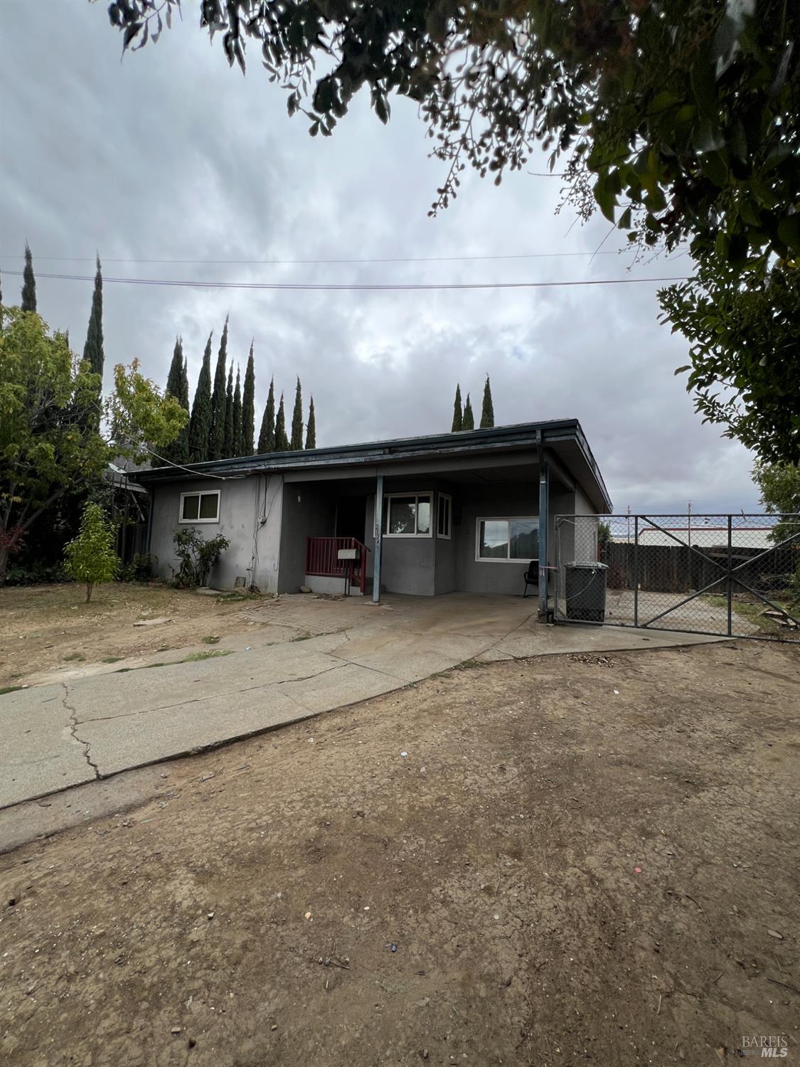 Detail Gallery Image 4 of 30 For 2124 Beard Ct, Vacaville,  CA 95688 - 3 Beds | 1 Baths