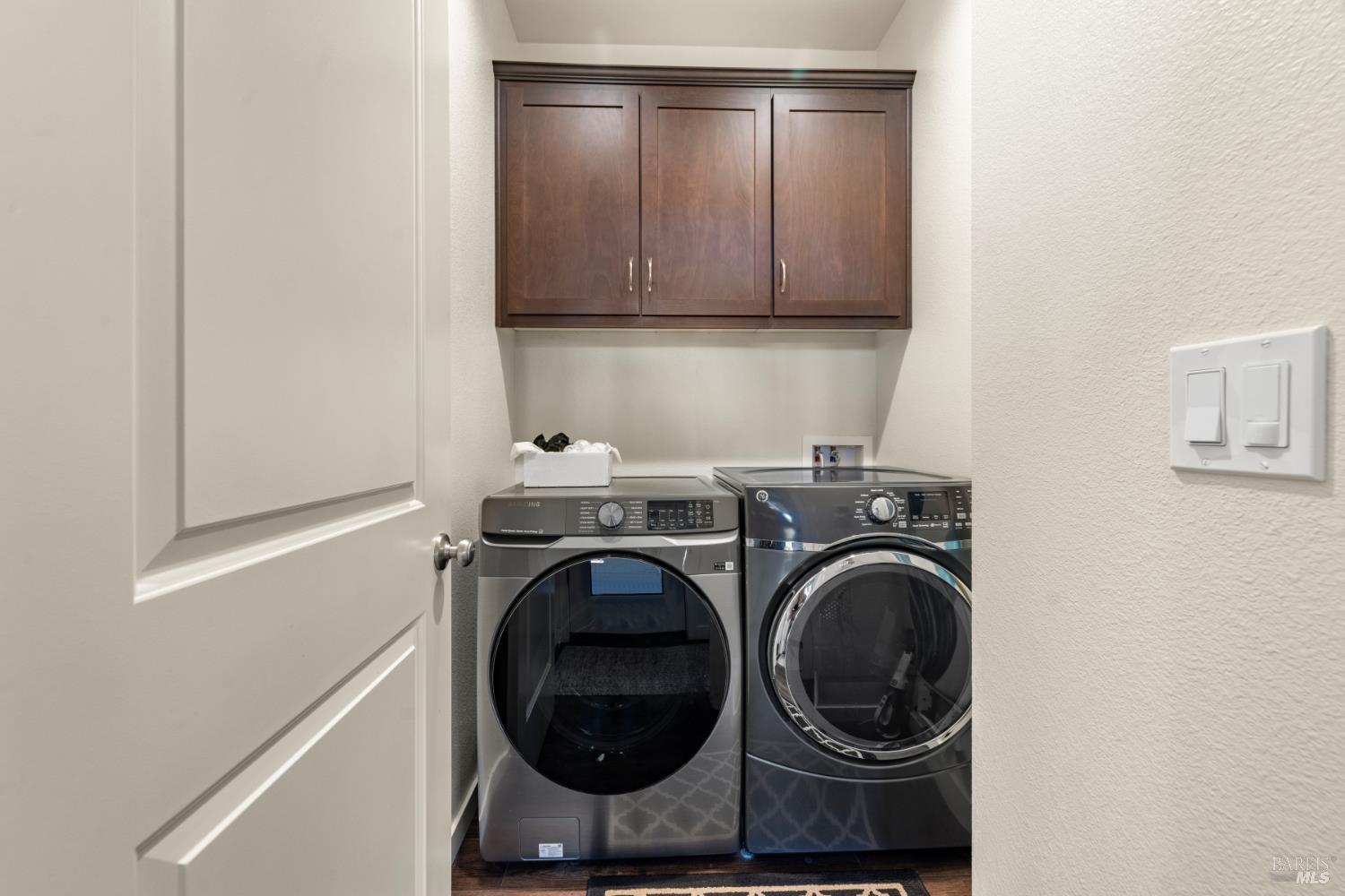 Detail Gallery Image 16 of 39 For 948 Brunello Dr, Santa Rosa,  CA 95407 - 4 Beds | 3 Baths