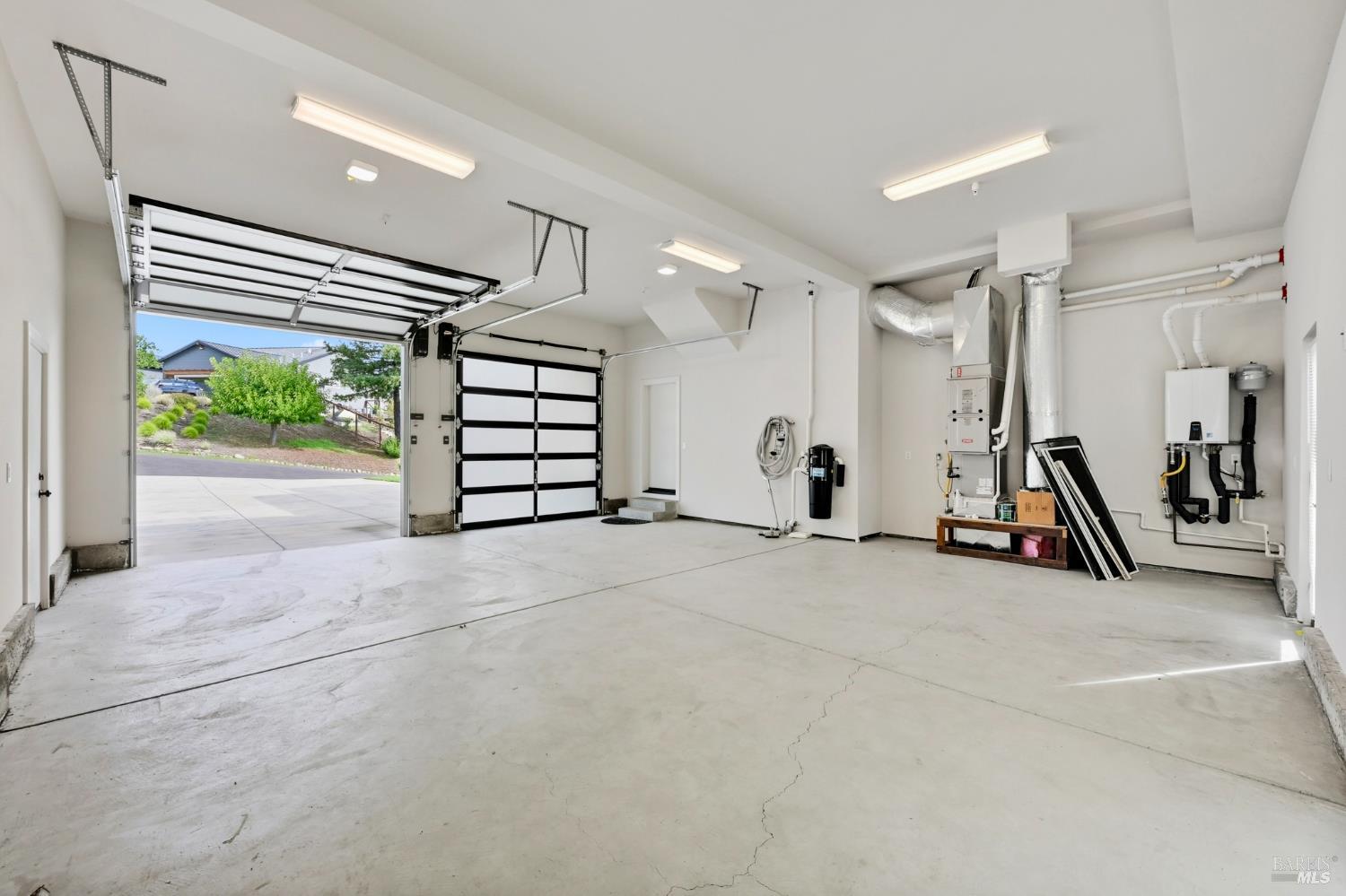 Detail Gallery Image 37 of 45 For 4108 Wallace Rd, Santa Rosa,  CA 95404 - 3 Beds | 2/1 Baths