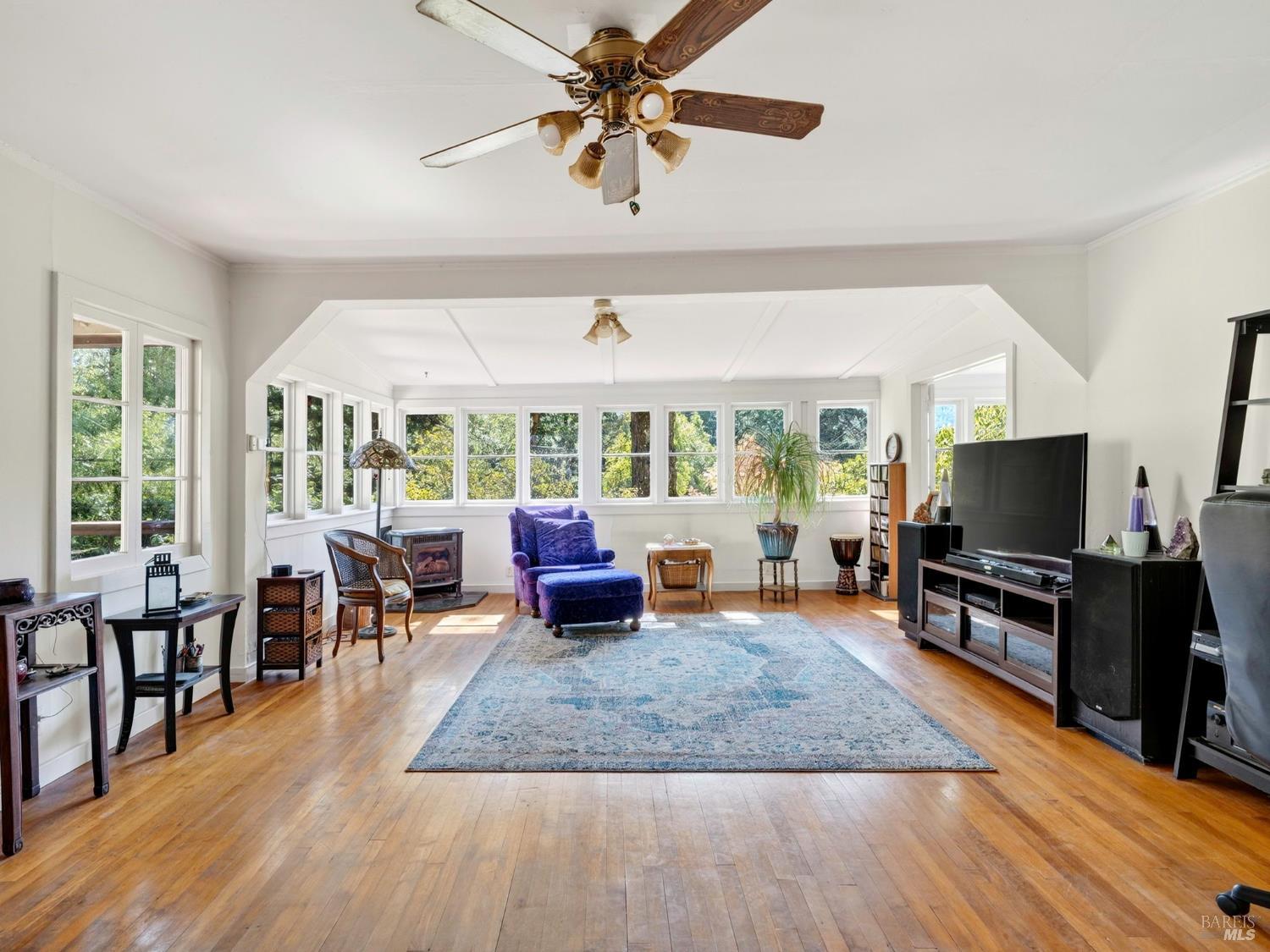 Detail Gallery Image 3 of 32 For 65235 Hwy 271 Hwy, Leggett,  CA 95585 - 3 Beds | 2 Baths