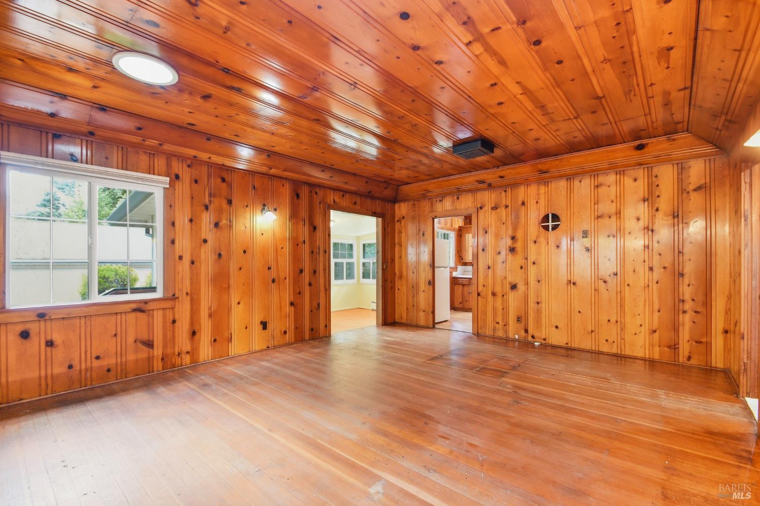 Detail Gallery Image 8 of 35 For 10224 Old River Rd, Forestville,  CA 95436 - 2 Beds | 1 Baths