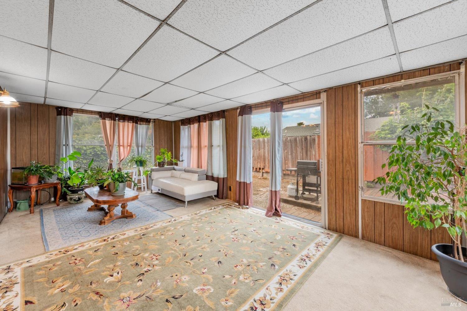 Detail Gallery Image 12 of 15 For 859 S Mcdowell Blvd, Petaluma,  CA 94954 - 3 Beds | 2 Baths