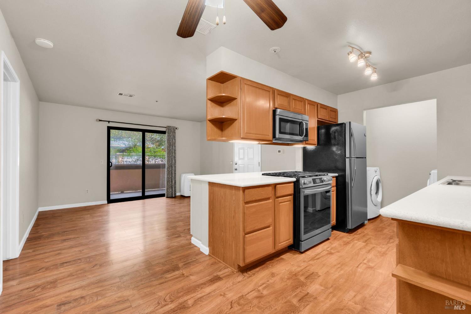 Detail Gallery Image 11 of 30 For 8201 Camino Colegio Unkn #221,  Rohnert Park,  CA 94928 - 1 Beds | 1 Baths