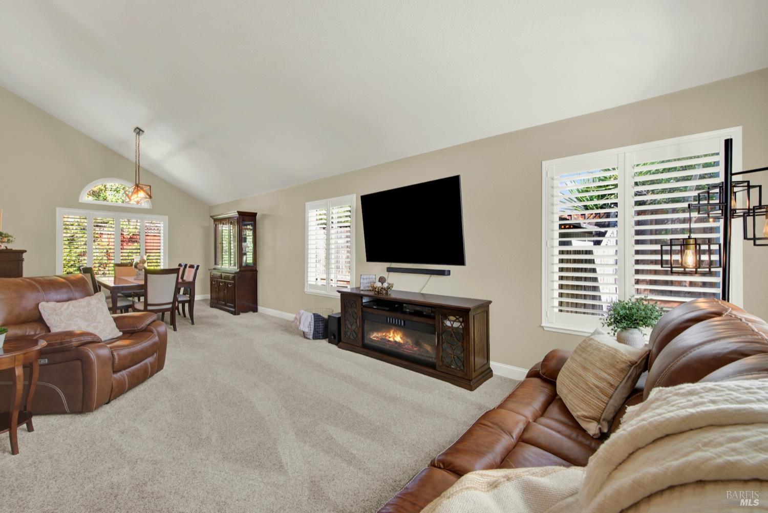 Detail Gallery Image 18 of 78 For 3442 Glen Ellen Dr, Fairfield,  CA 94534 - 5 Beds | 3 Baths