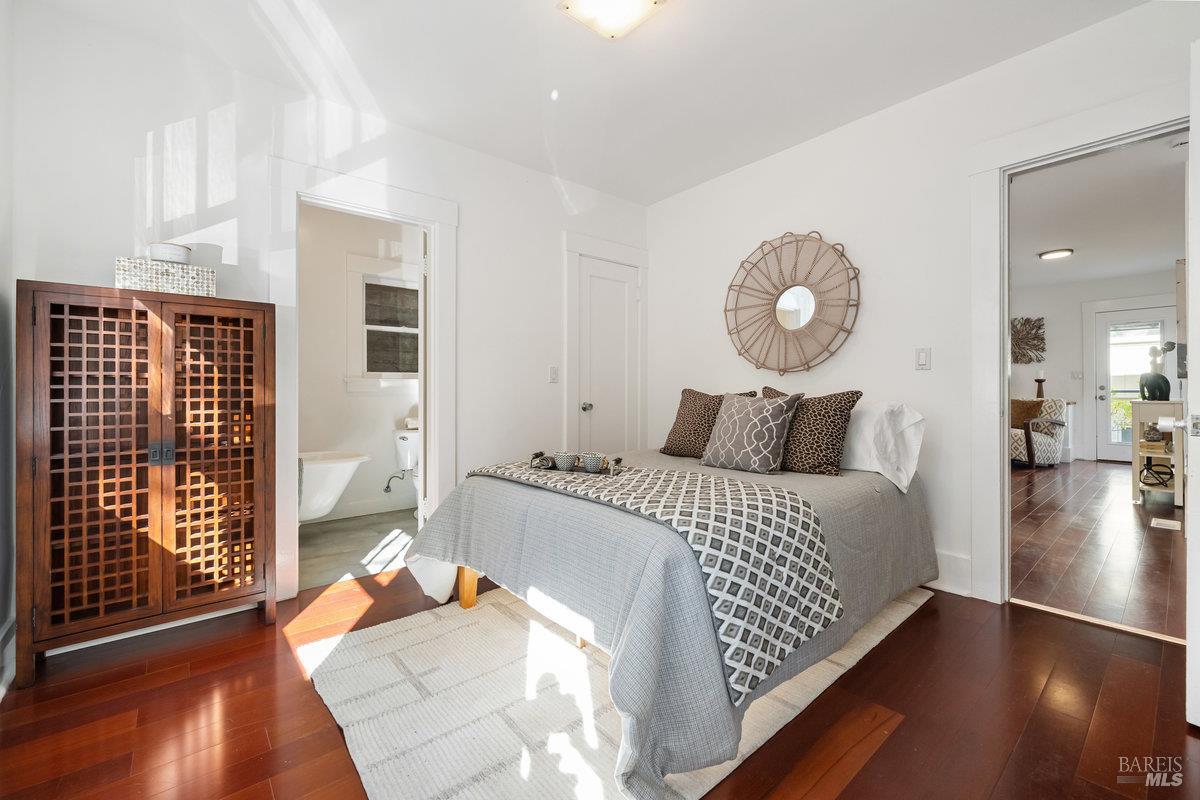 Detail Gallery Image 25 of 31 For 338 Paloma Ave, San Rafael,  CA 94901 - 4 Beds | 2/1 Baths