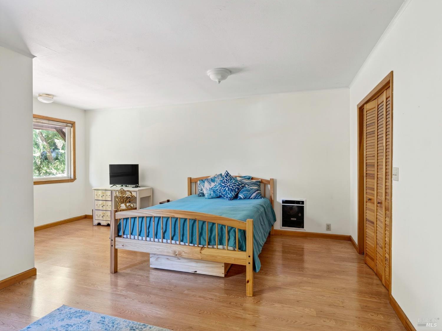 Detail Gallery Image 11 of 32 For 65235 Hwy 271 Hwy, Leggett,  CA 95585 - 3 Beds | 2 Baths