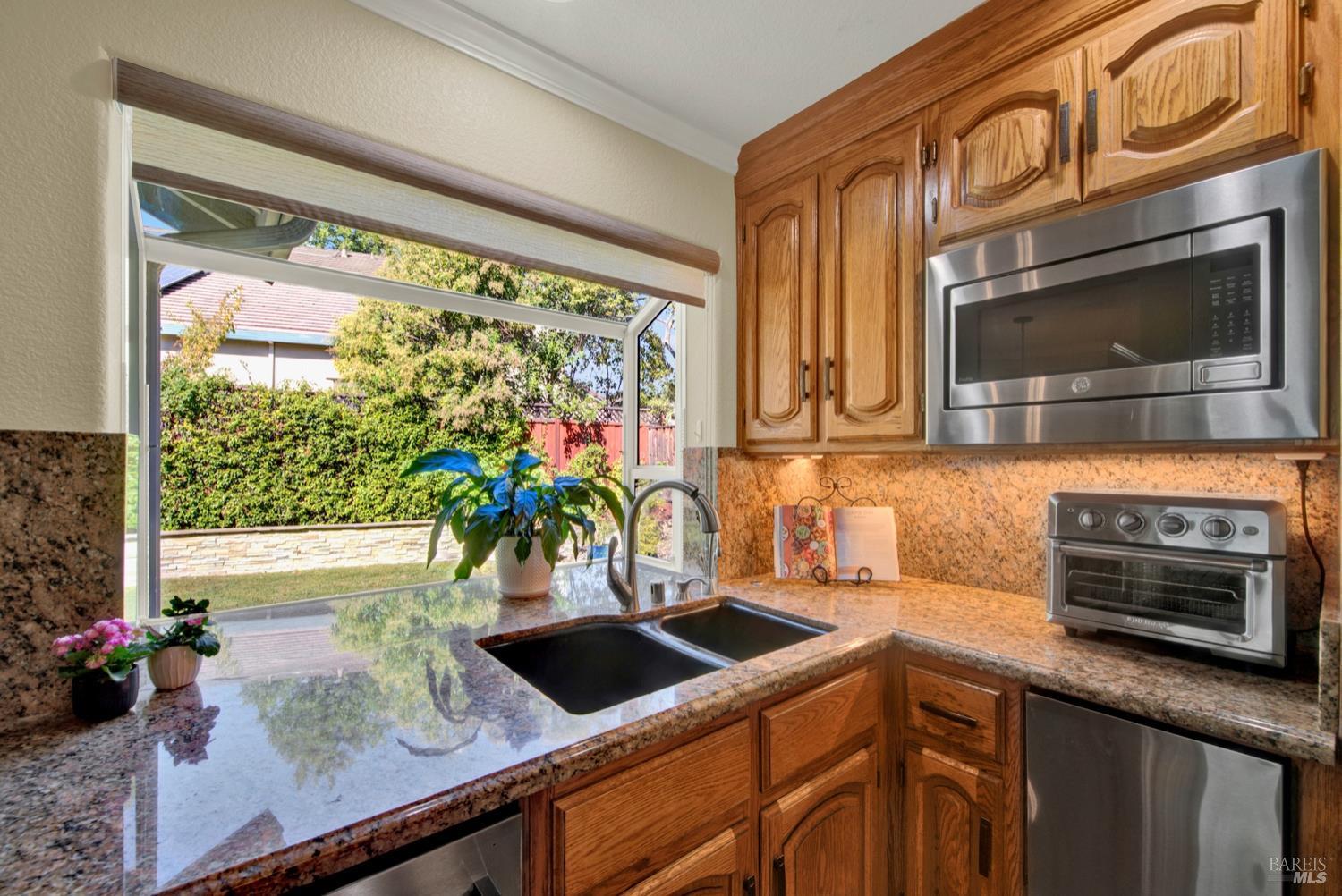 Detail Gallery Image 23 of 78 For 3442 Glen Ellen Dr, Fairfield,  CA 94534 - 5 Beds | 3 Baths