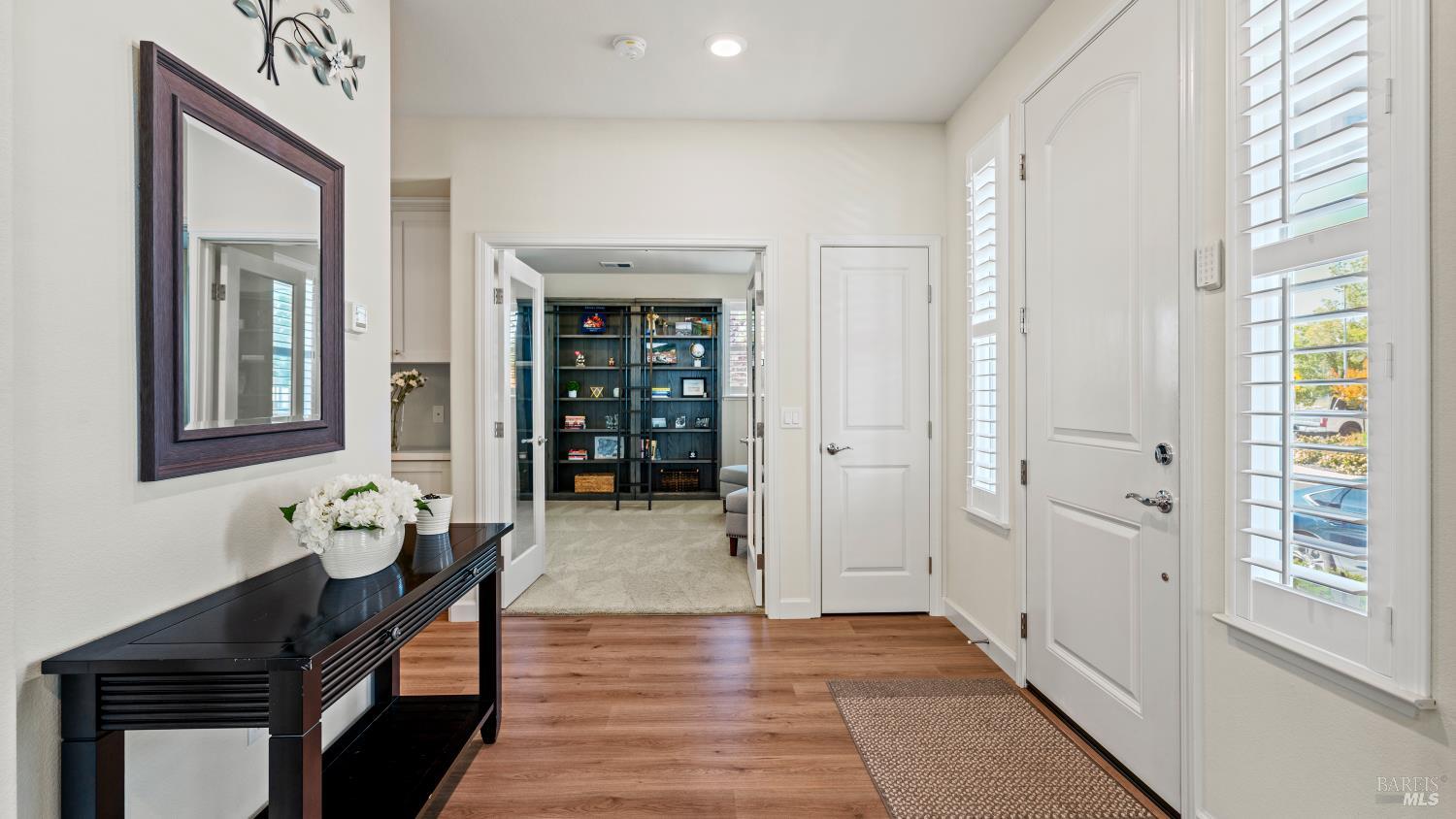 Detail Gallery Image 8 of 37 For 1623 Winterberry Ln, Rohnert Park,  CA 94928 - 4 Beds | 3 Baths