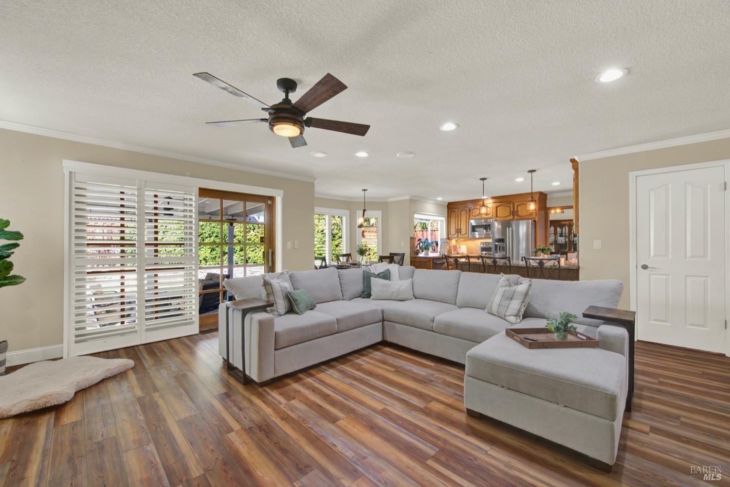 Detail Gallery Image 29 of 78 For 3442 Glen Ellen Dr, Fairfield,  CA 94534 - 5 Beds | 3 Baths