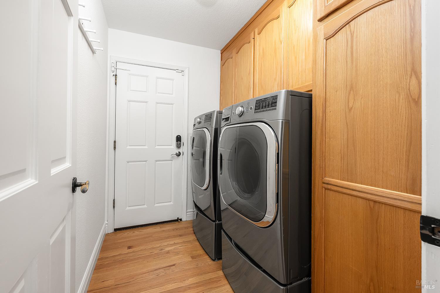 Detail Gallery Image 10 of 23 For 400 Eastin Dr, Sonoma,  CA 95476 - 3 Beds | 2 Baths