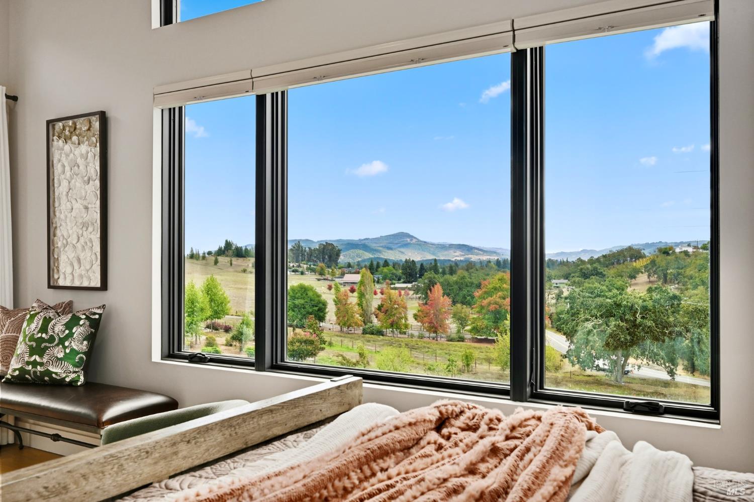 Detail Gallery Image 17 of 45 For 4108 Wallace Rd, Santa Rosa,  CA 95404 - 3 Beds | 2/1 Baths