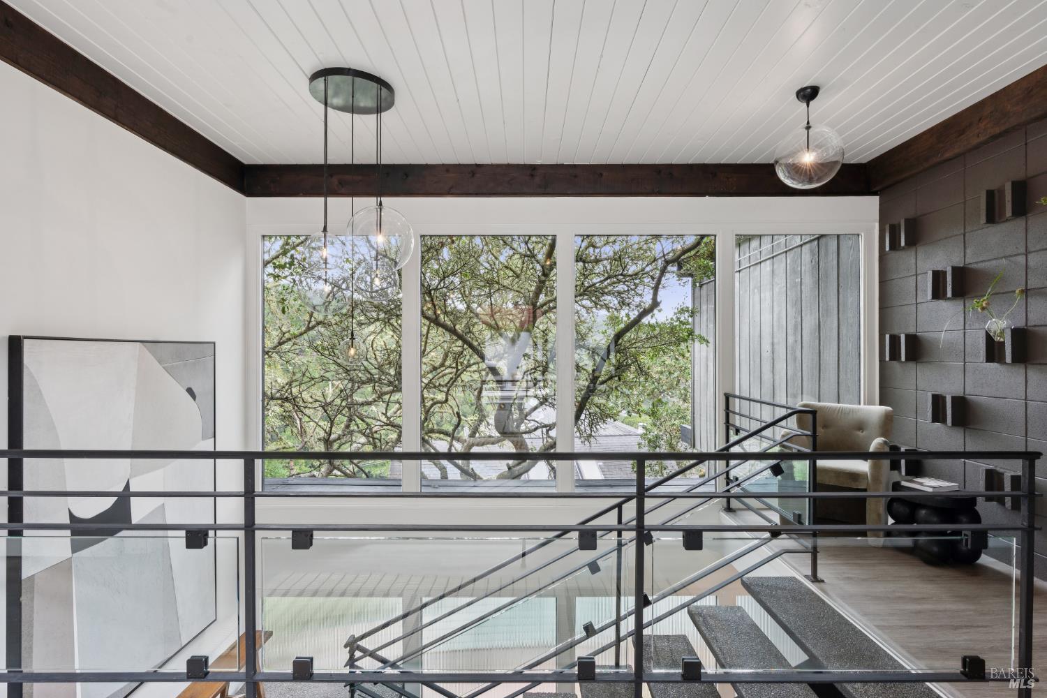 Detail Gallery Image 8 of 53 For 815 Autumn Ln, Mill Valley,  CA 94941 - 4 Beds | 2 Baths