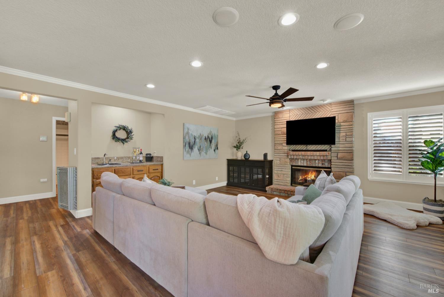 Detail Gallery Image 30 of 78 For 3442 Glen Ellen Dr, Fairfield,  CA 94534 - 5 Beds | 3 Baths