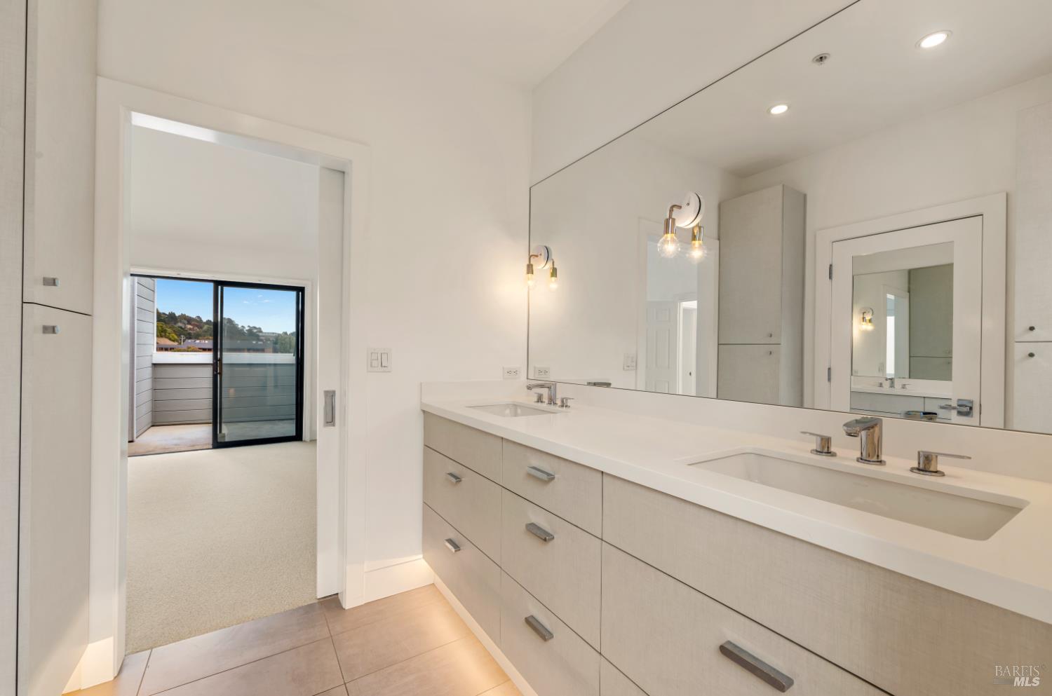 Detail Gallery Image 28 of 38 For 6033 Shelter Bay Ave, Mill Valley,  CA 94941 - 2 Beds | 2/1 Baths