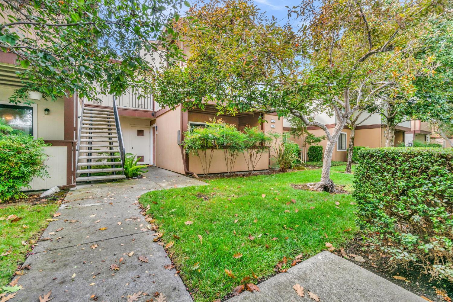 Front Image Thumbnail for BA325089676