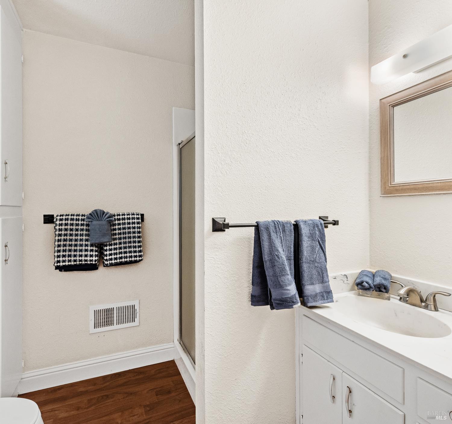 Detail Gallery Image 16 of 34 For 1888 Judson Ln, Santa Rosa,  CA 95401 - 4 Beds | 3 Baths