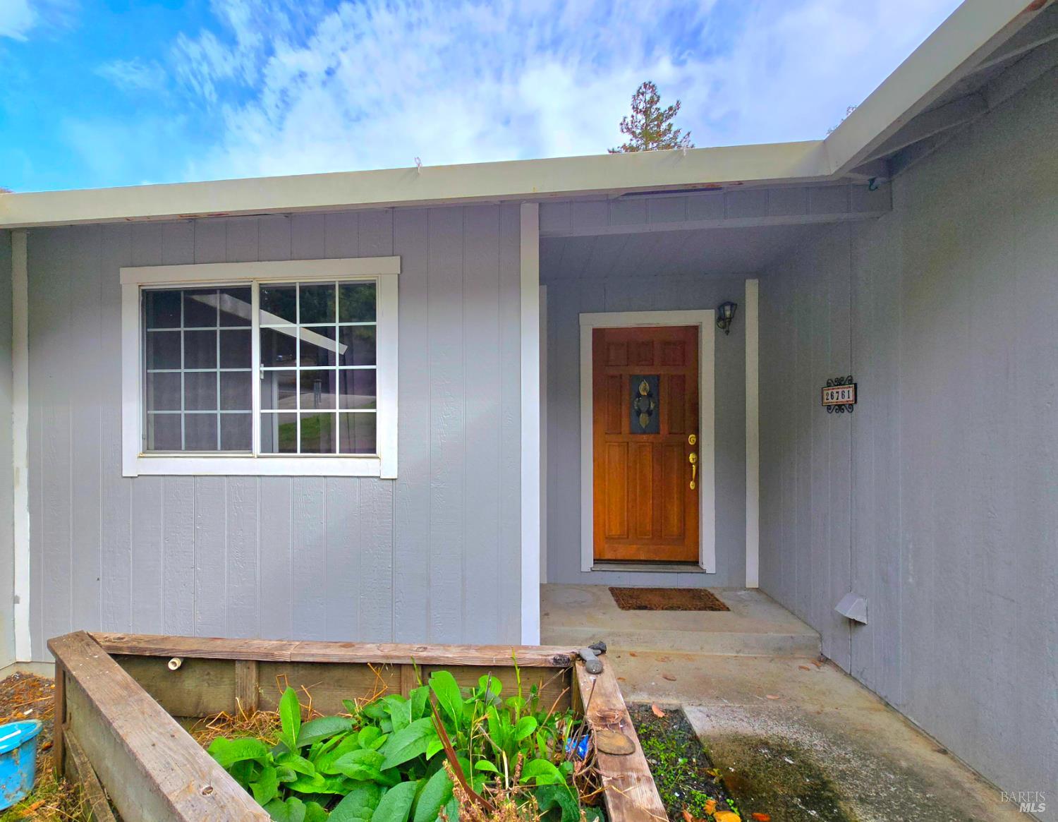 Detail Gallery Image 3 of 23 For 26761 Hawk Rd, Willits,  CA 95490 - 3 Beds | 1/1 Baths