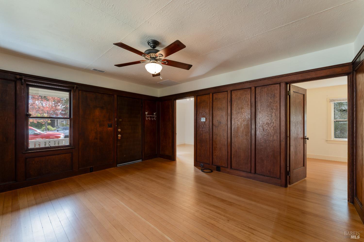 Detail Gallery Image 3 of 38 For 258 State St, Willits,  CA 95490 - 2 Beds | 1 Baths