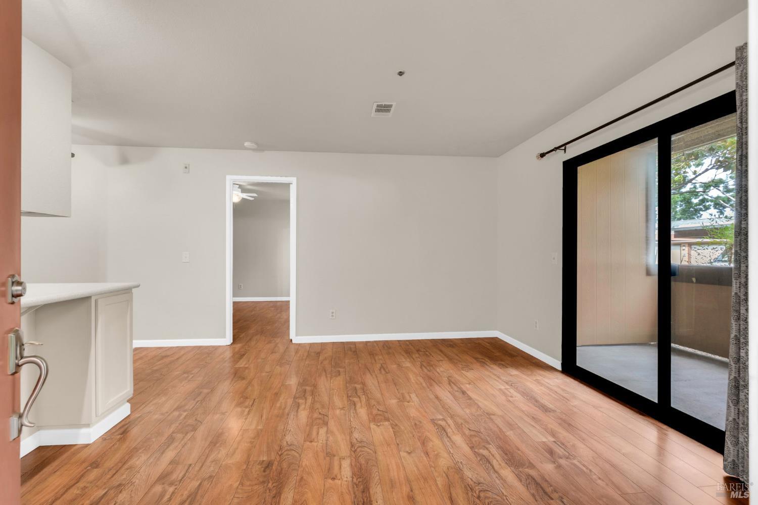 Detail Gallery Image 3 of 30 For 8201 Camino Colegio Unkn #221,  Rohnert Park,  CA 94928 - 1 Beds | 1 Baths