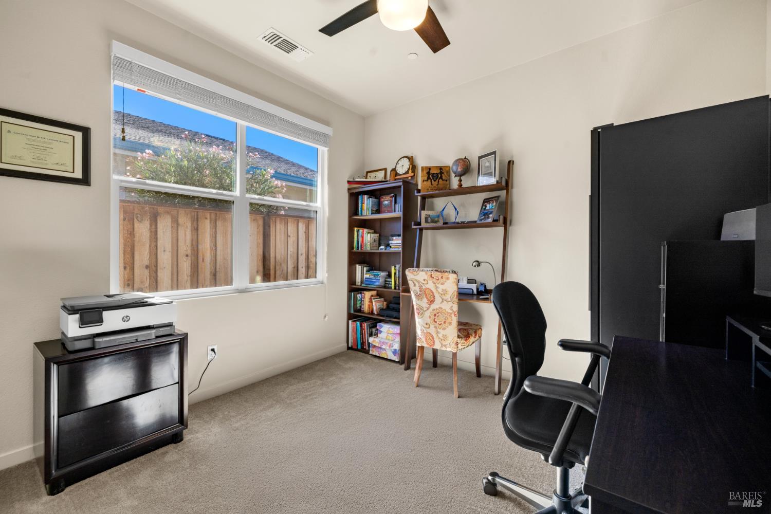 Detail Gallery Image 14 of 39 For 948 Brunello Dr, Santa Rosa,  CA 95407 - 4 Beds | 3 Baths